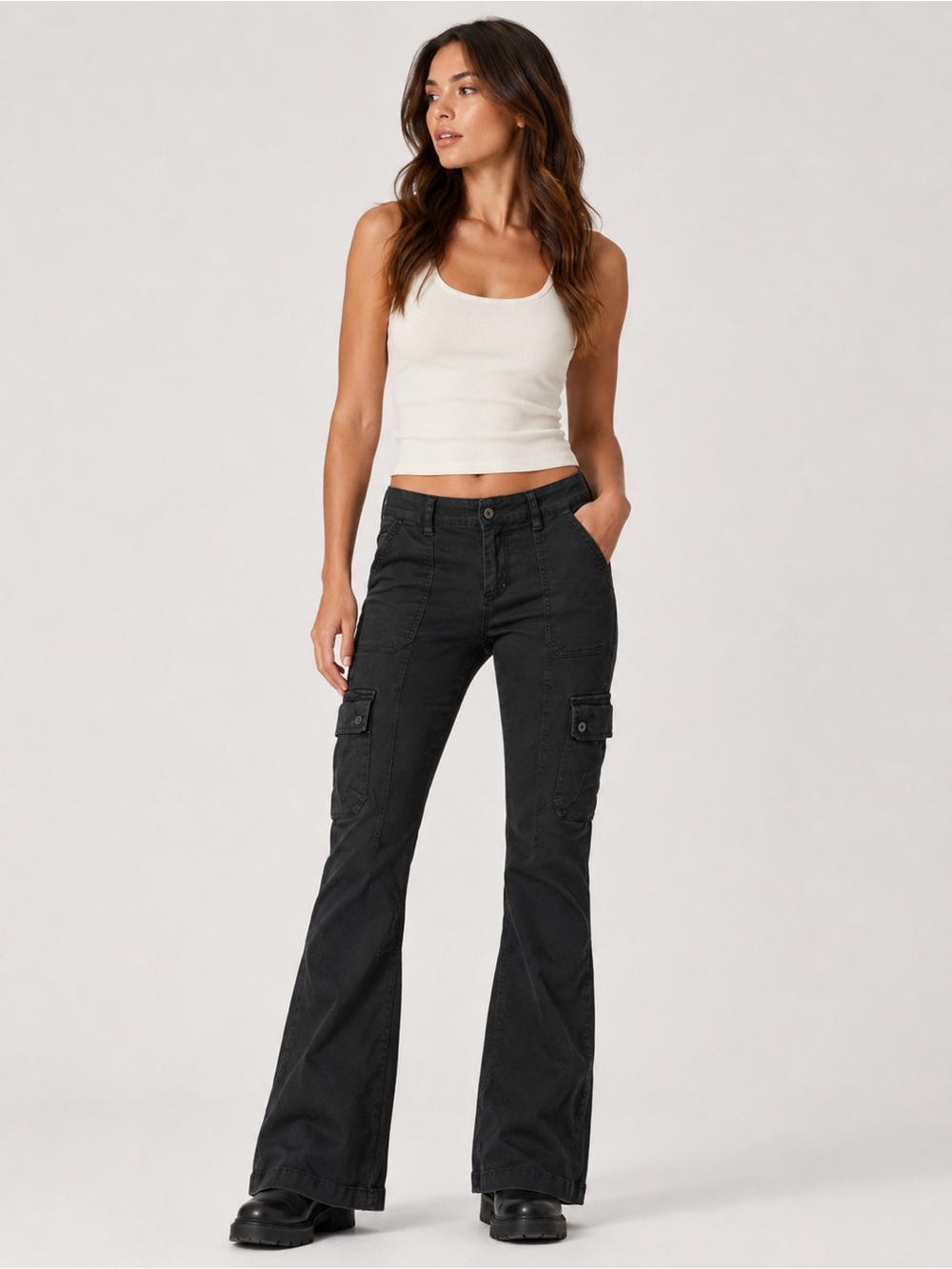 Aeropostale Black Cargo Bootcut Pants Size M Regular Stretch Utility